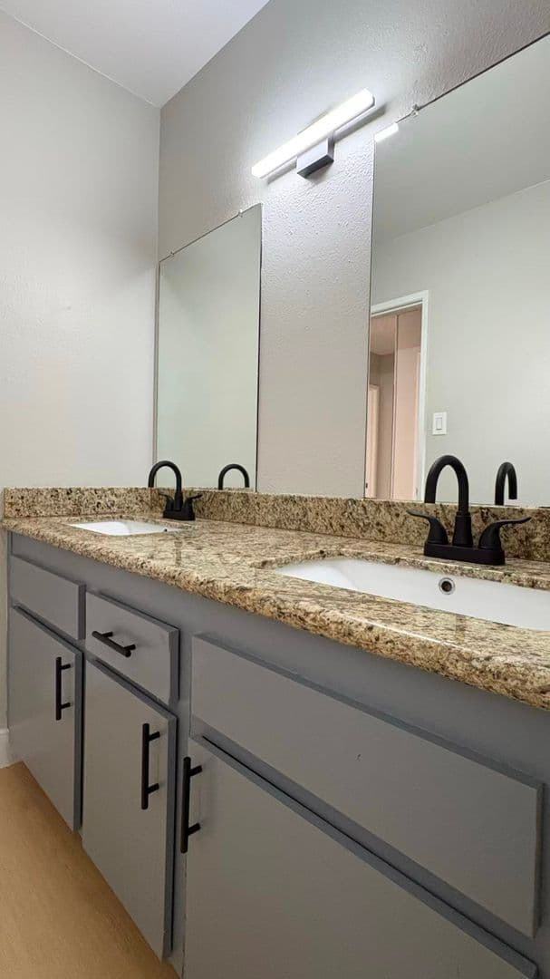 Las Vegas House: 7805 Aplin Ave.