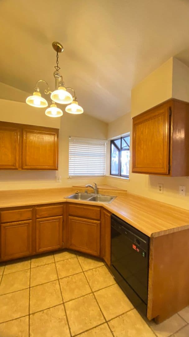 Las Vegas House: 6424 Dearborn CT