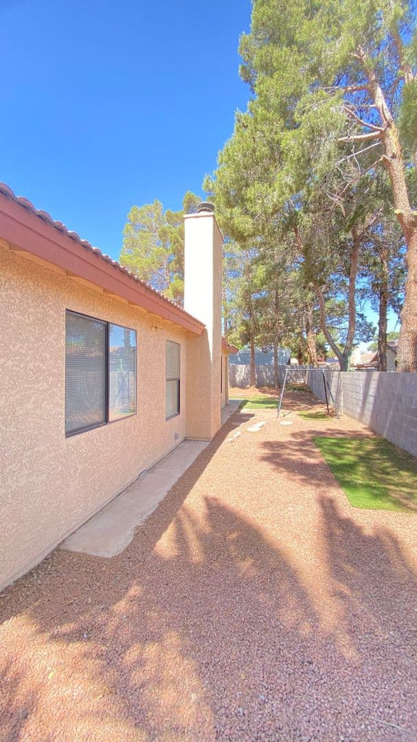 Las Vegas House: 6424 Dearborn CT