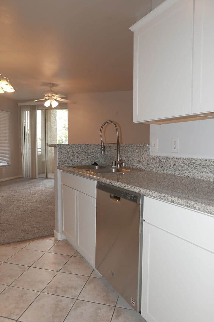 Las Vegas House: 7163 Durango #204
