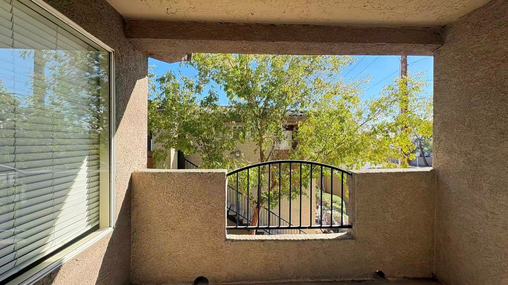 Las Vegas House: 4400 S. Jones Blvd #2008