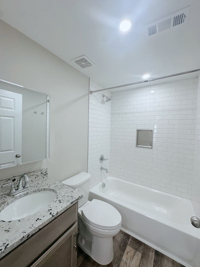 Durham Apartment: 403 Price Ave