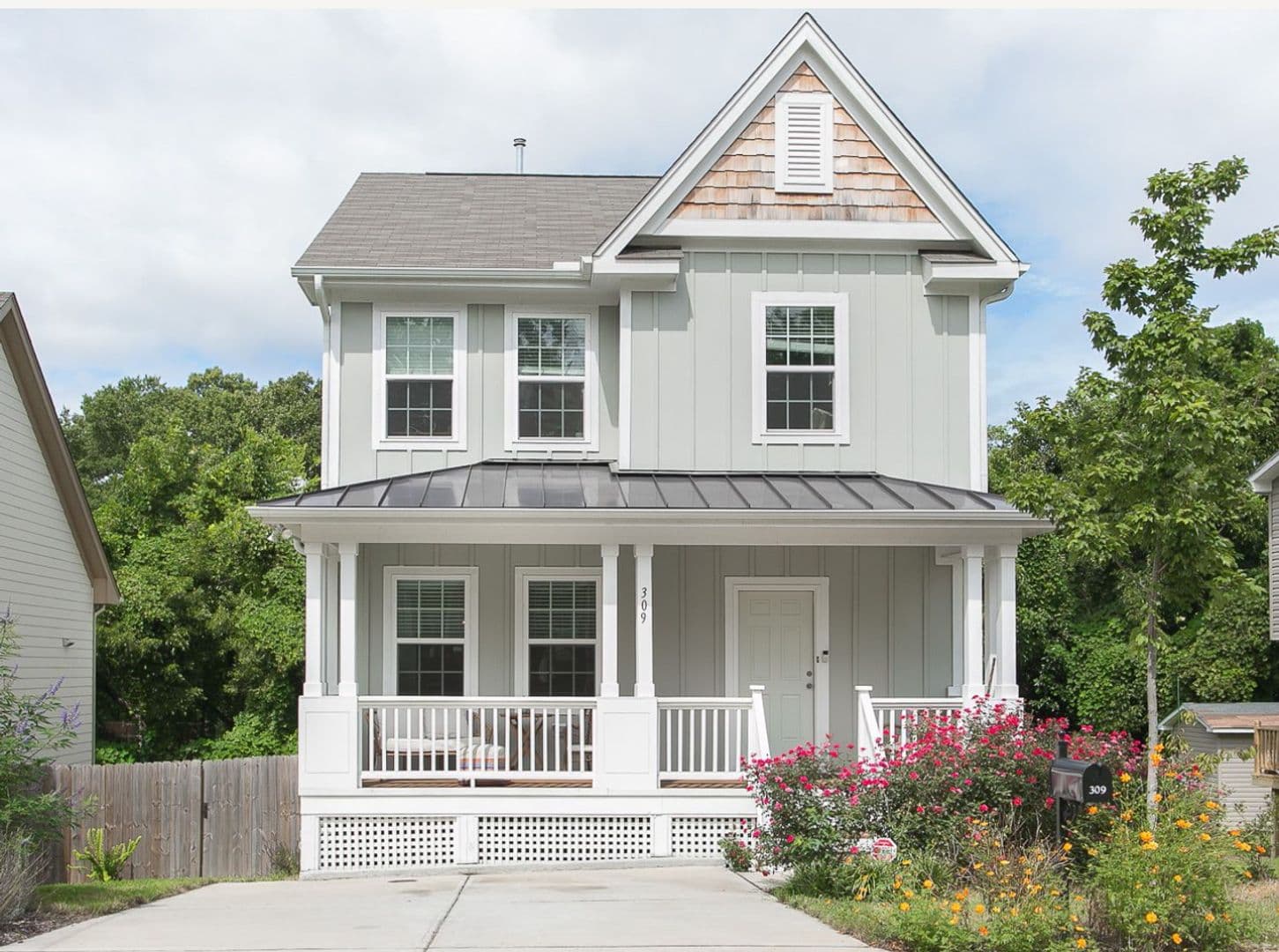 Durham House: 309 Lyric St