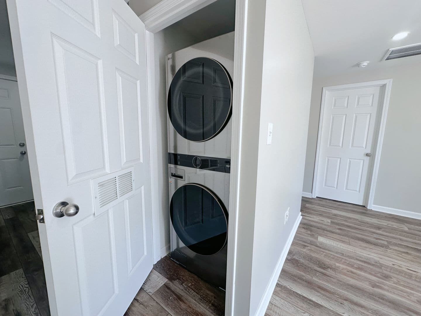 Durham Apartment: 403 Price Ave