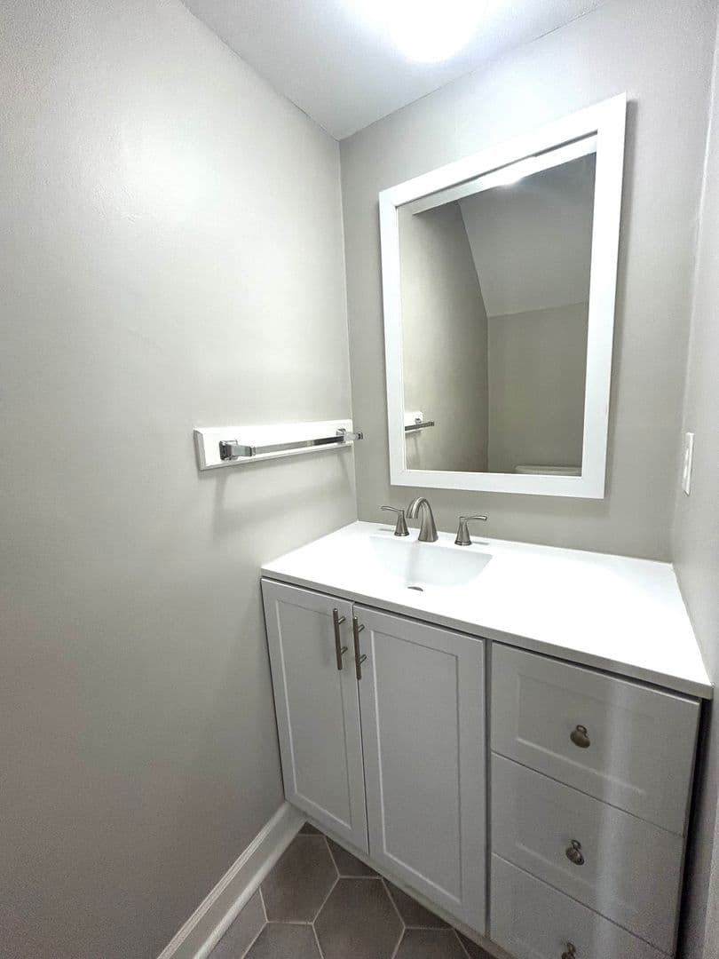 Raleigh Condo: 2500 Avent Ferry Rd