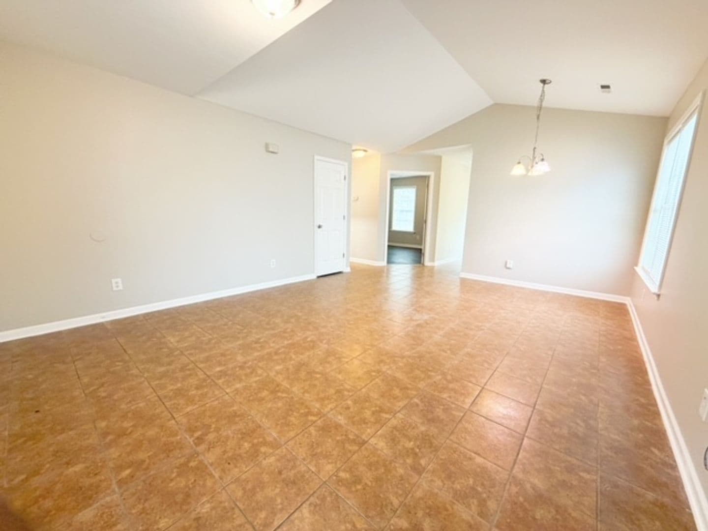 Raleigh House: 816 Elkhart Dr