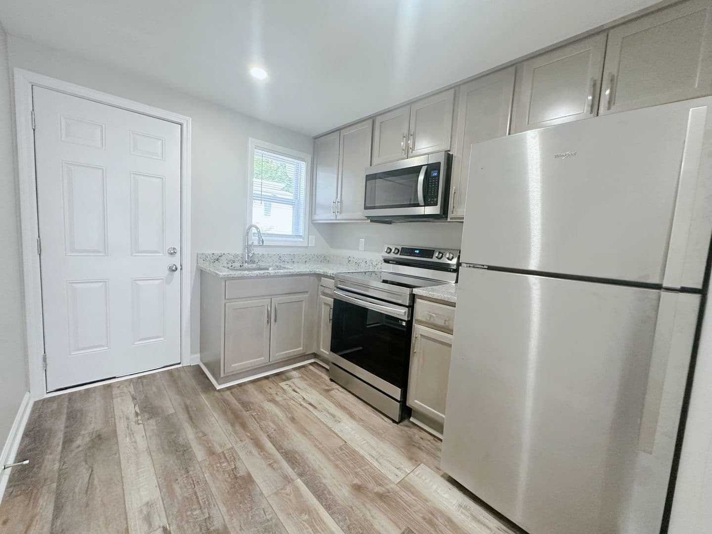 Durham Apartment: 403 Price Ave