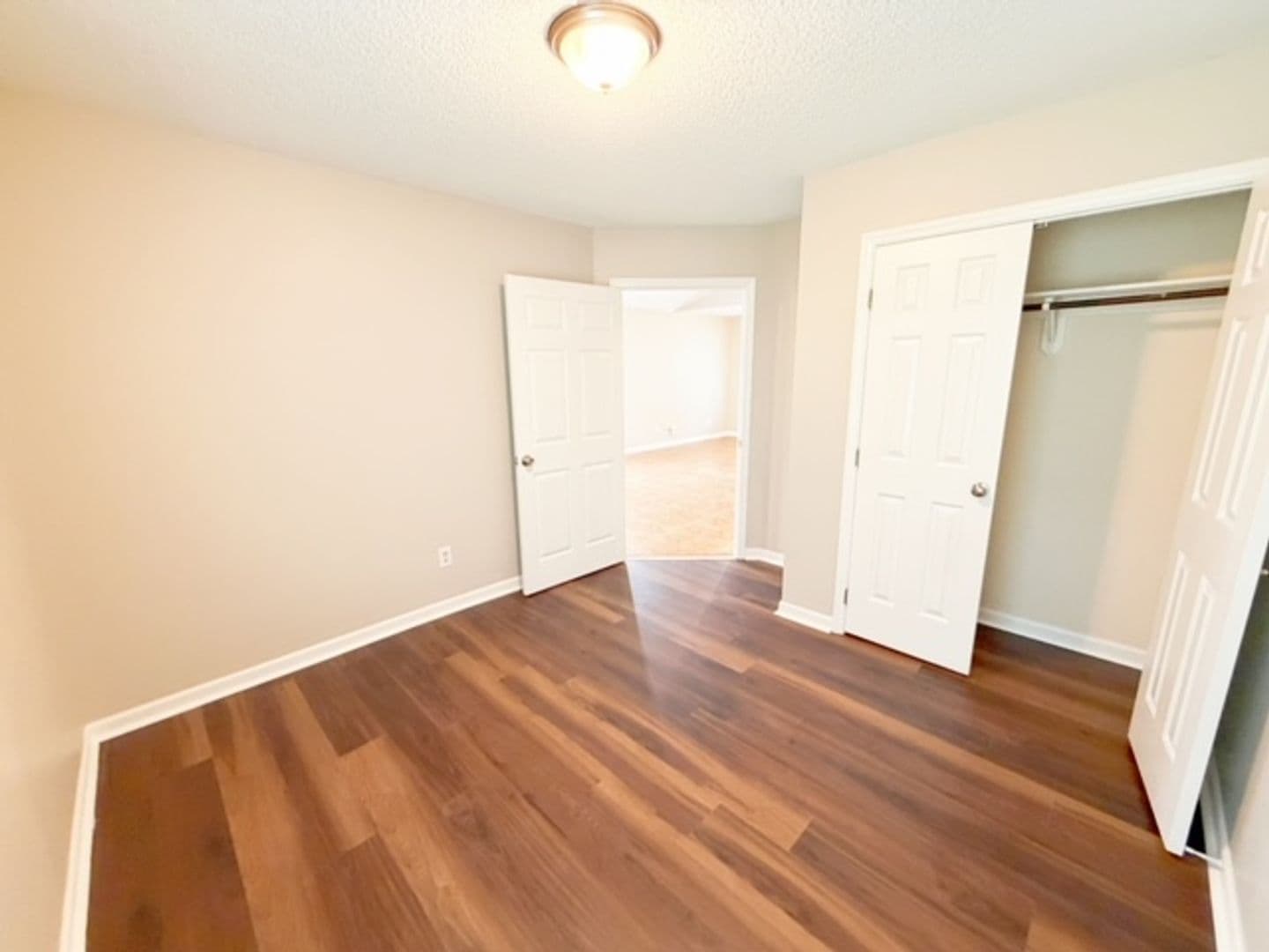 Raleigh House: 816 Elkhart Dr
