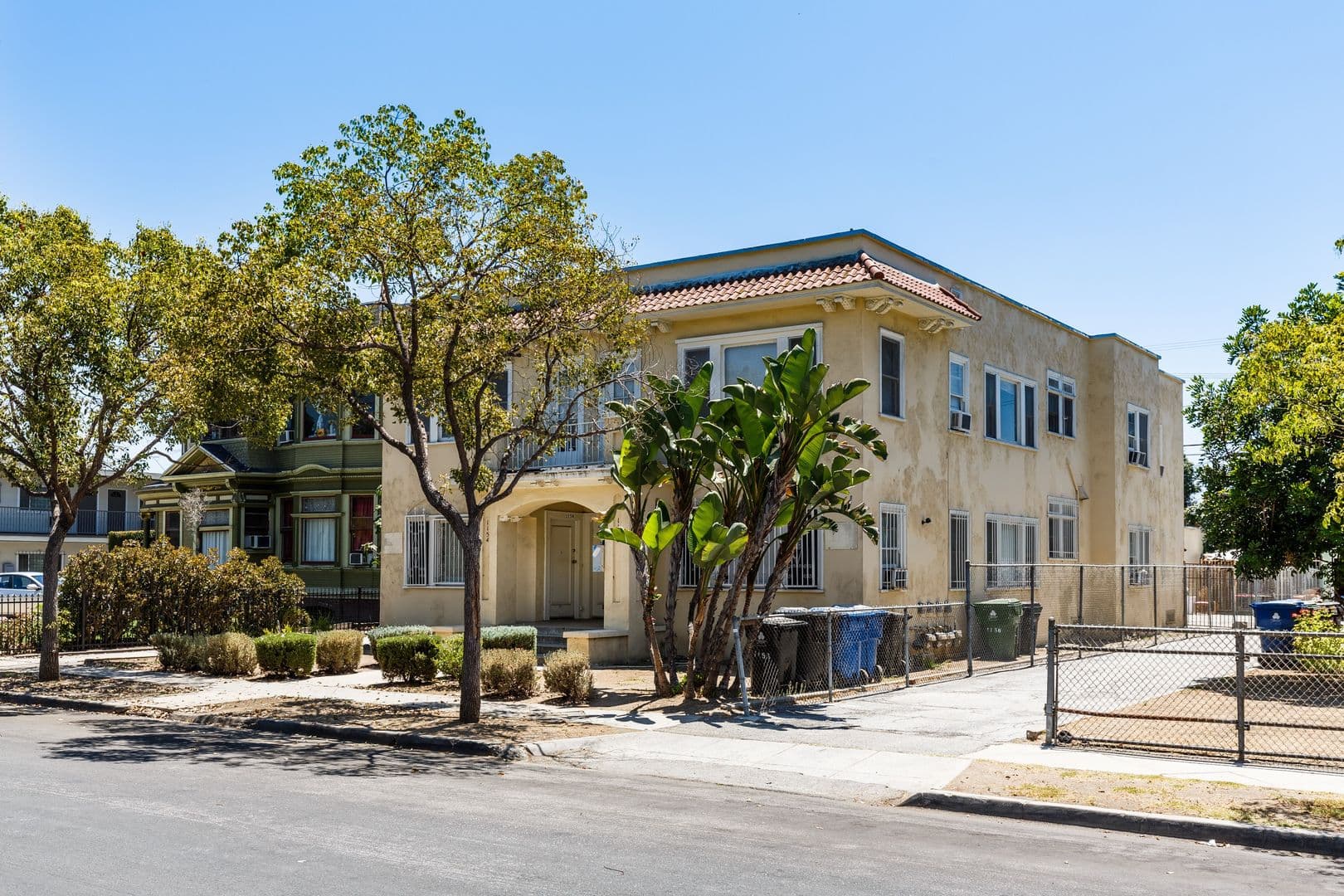 Los Angeles Apartment: 1154 W. 27th Street