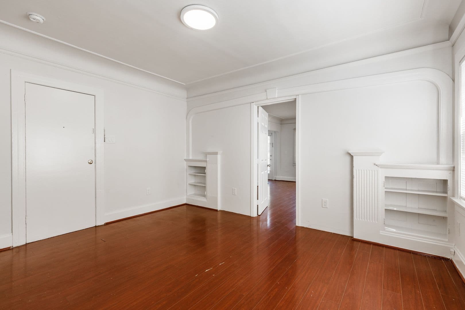 Los Angeles Apartment: 1154 W. 27th Street