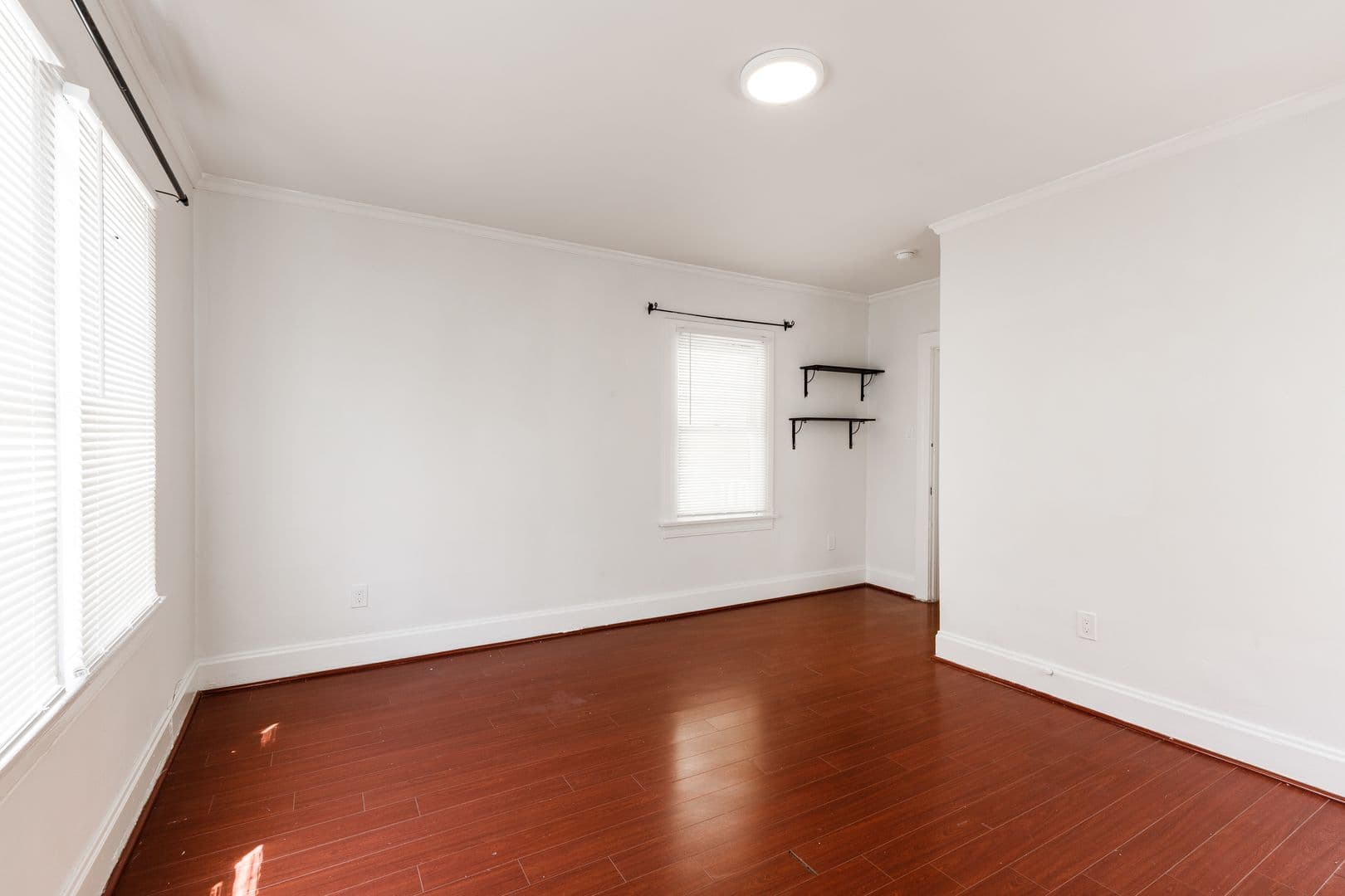 Los Angeles Apartment: 1154 W. 27th Street