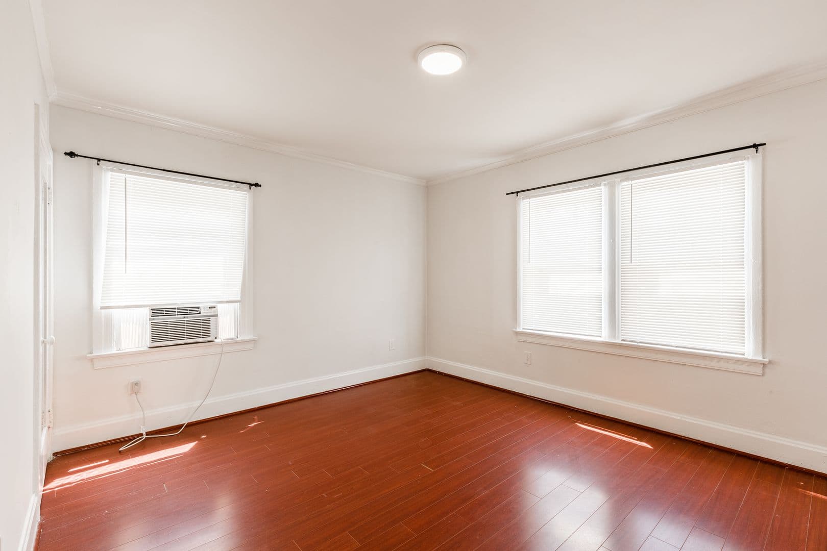 Los Angeles Apartment: 1154 W. 27th Street