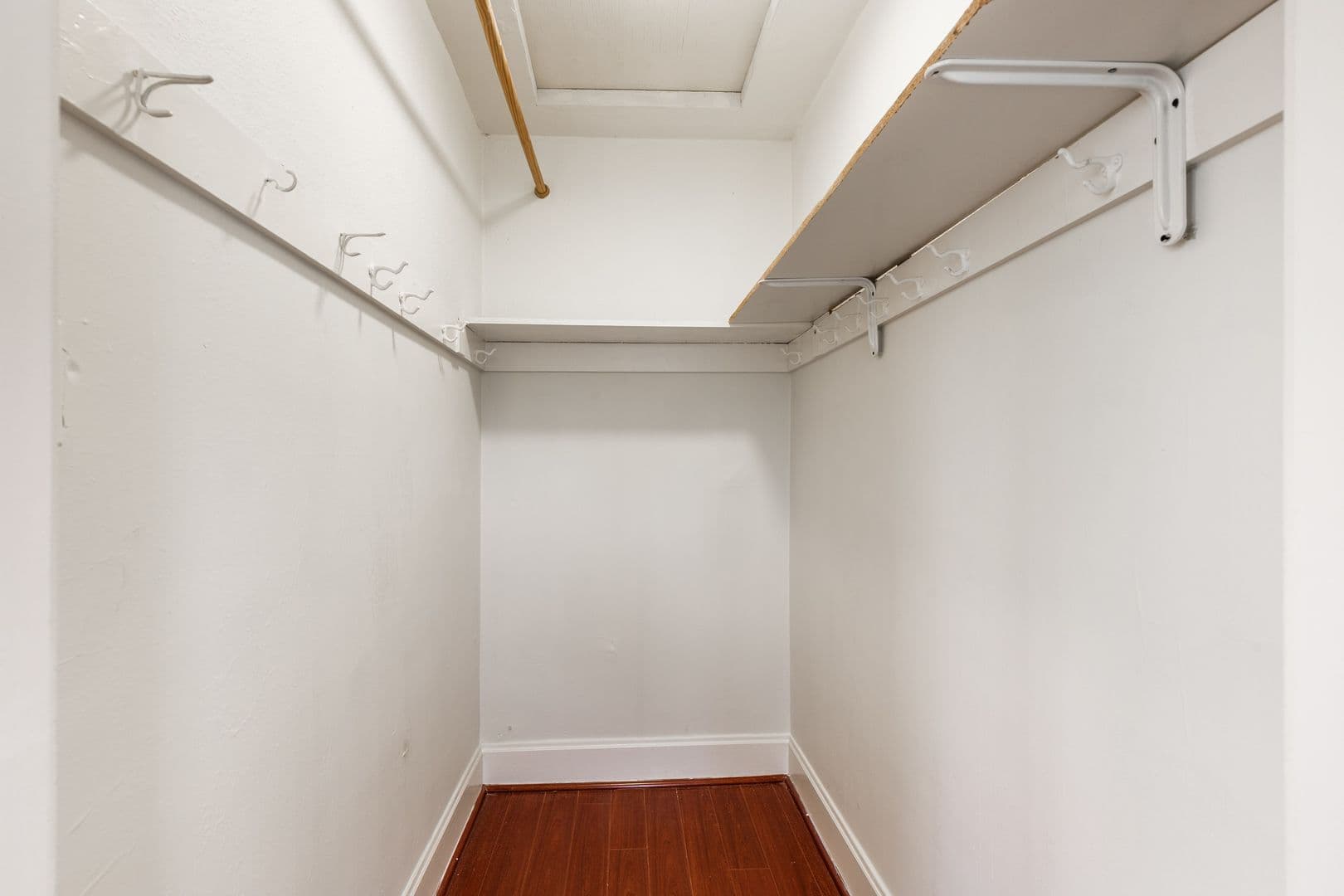 Los Angeles Apartment: 1154 W. 27th Street