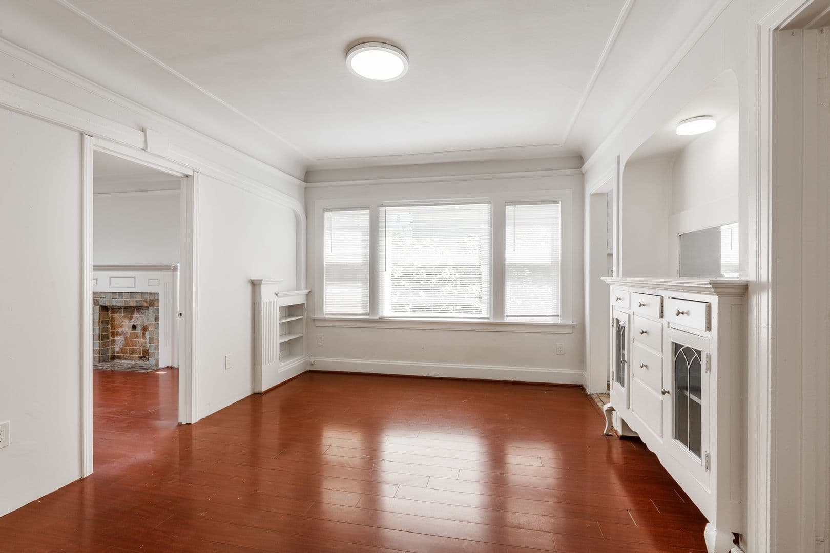 Los Angeles Apartment: 1154 W. 27th Street