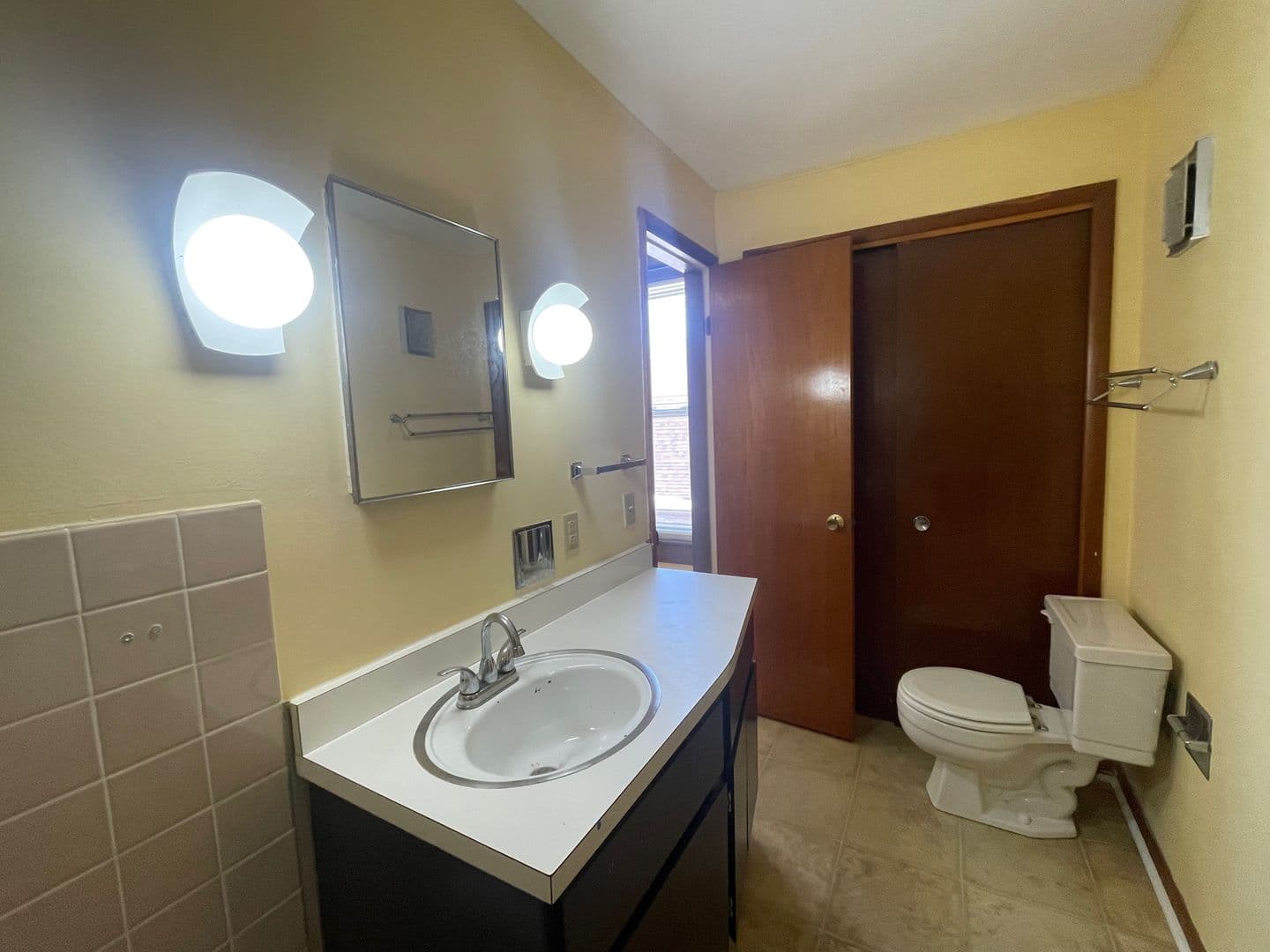 Decatur Apartment: 445 West William Street