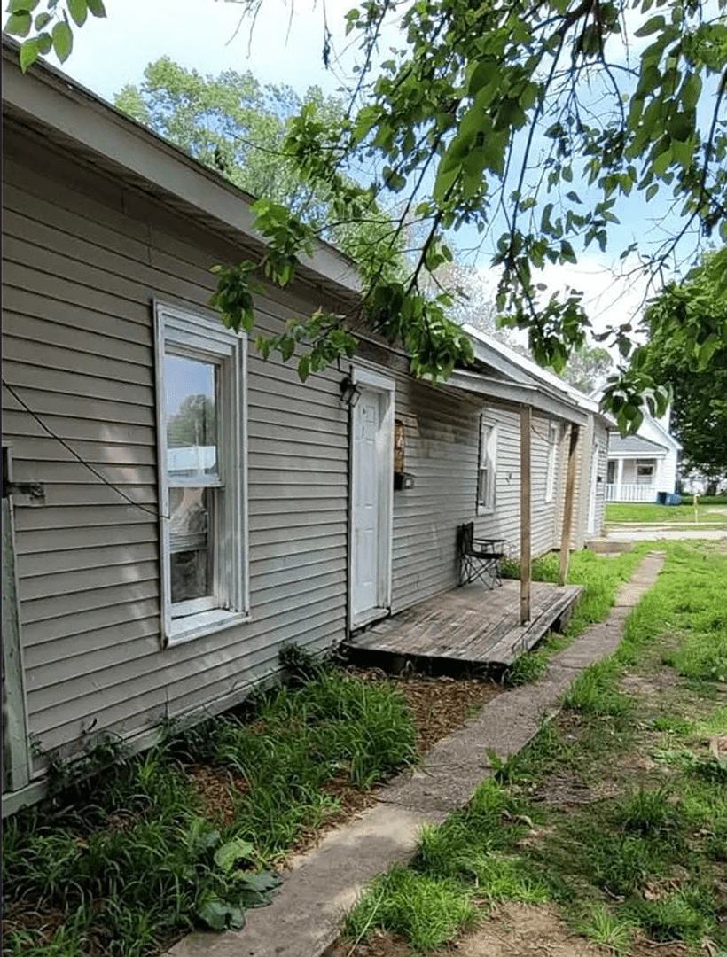 Decatur Apartment: 1901 N Church St