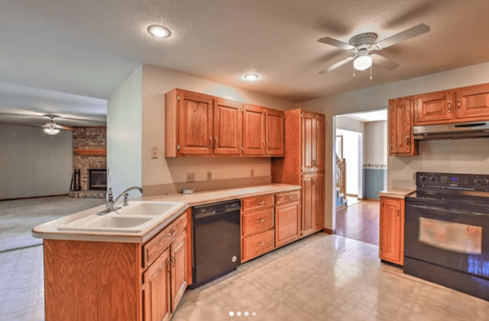 Forsyth House: 745 Christopher Drive