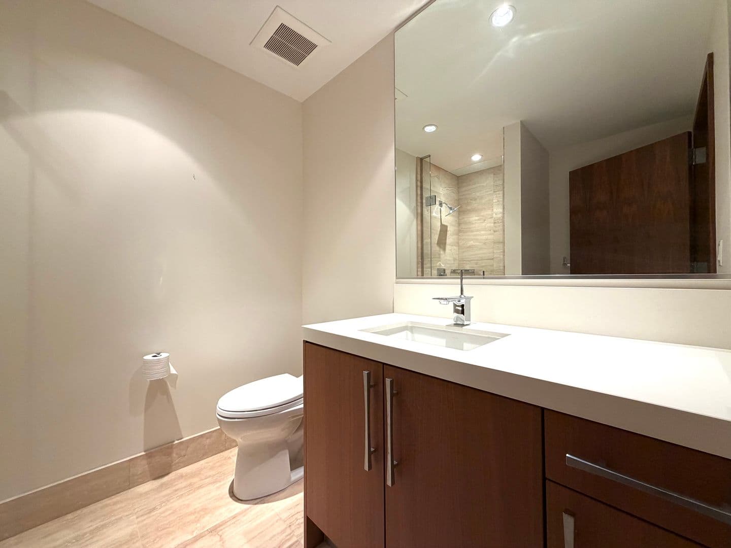 Honolulu Condo: 1555 Kapiolani Blvd. #1901