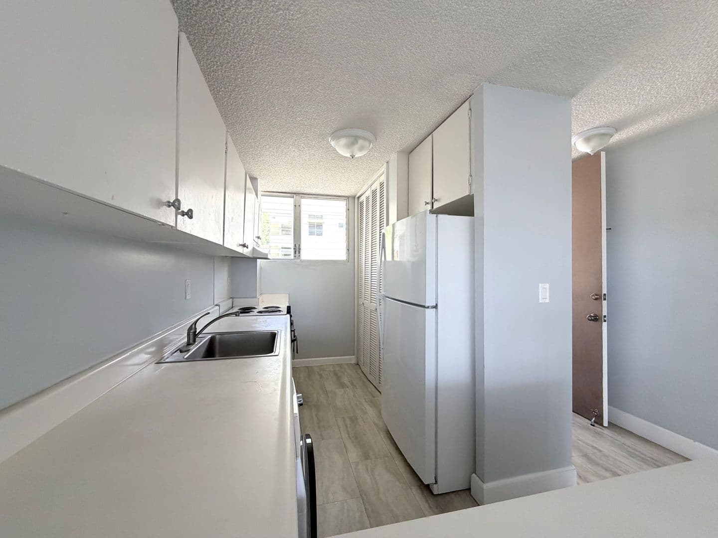 Honolulu Condo: 410 Magellan Ave. #309