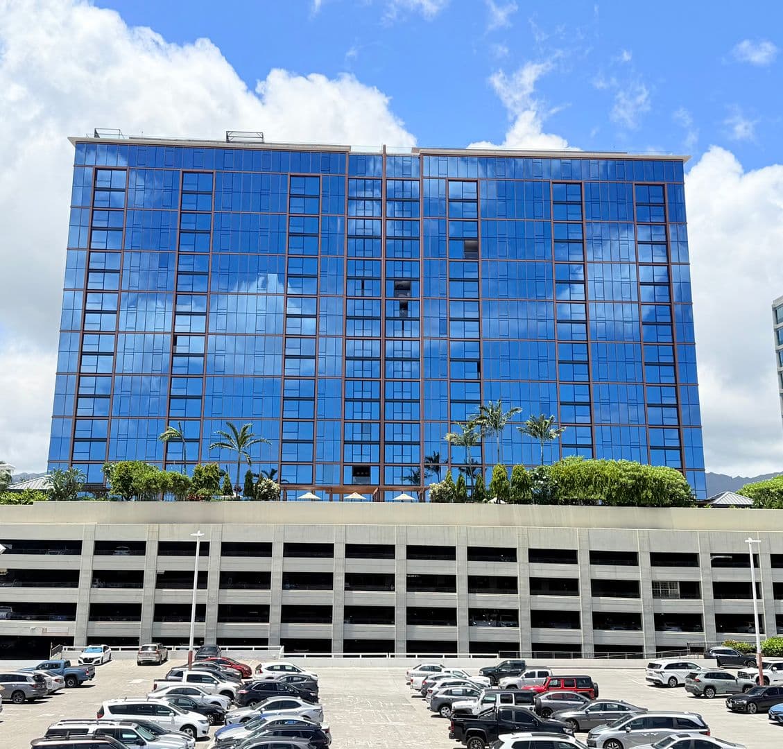 Honolulu Condo: 1555 Kapiolani Blvd. #1901