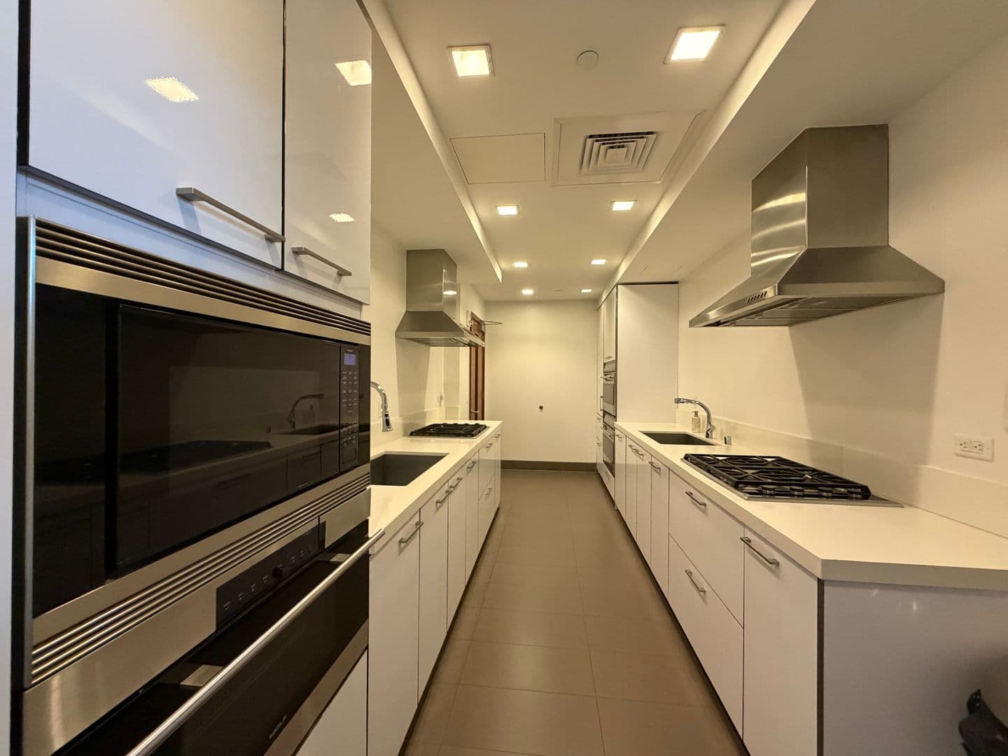 Honolulu Condo: 1555 Kapiolani Blvd. #1901