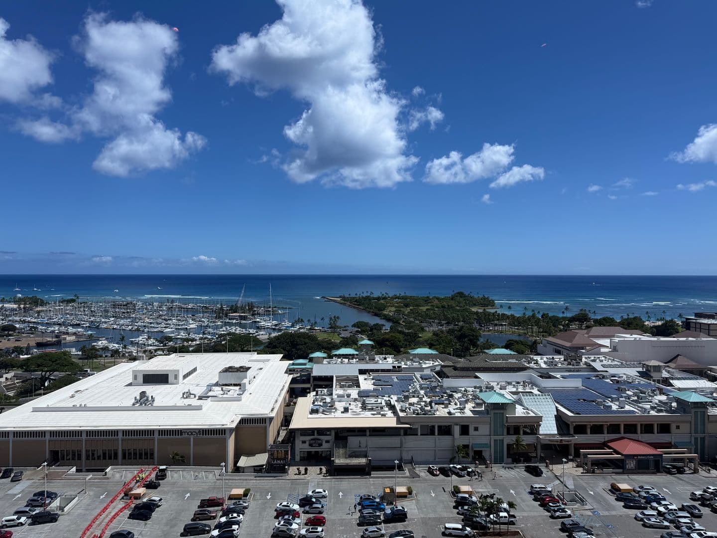 Honolulu Condo: 1555 Kapiolani Blvd. #1901