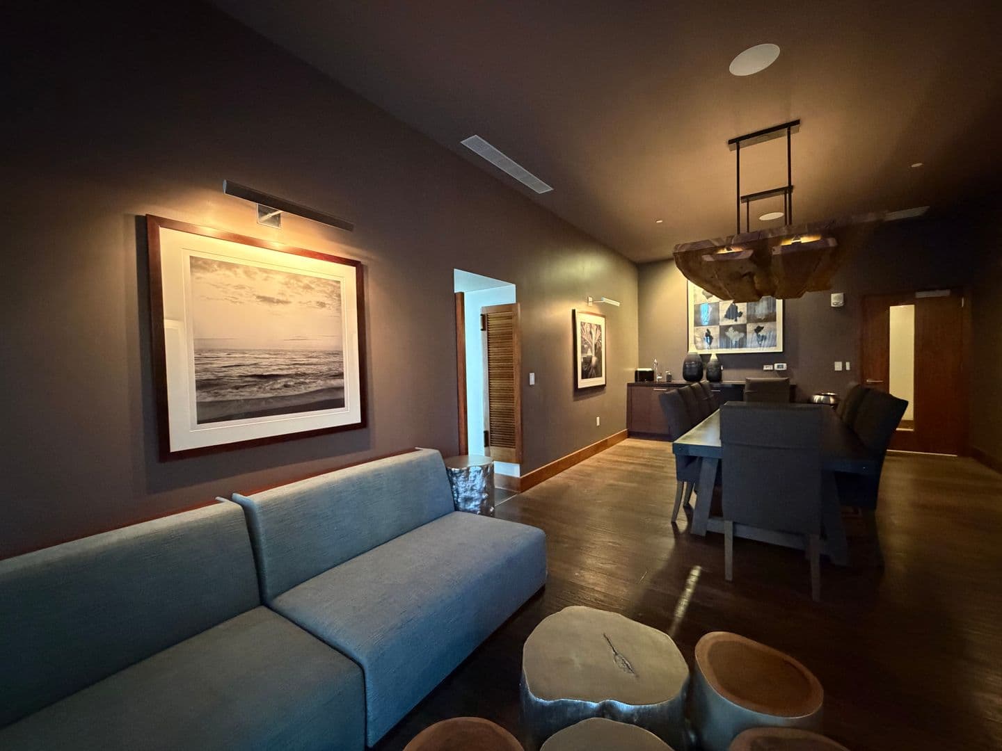 Honolulu Condo: 1555 Kapiolani Blvd. #1901