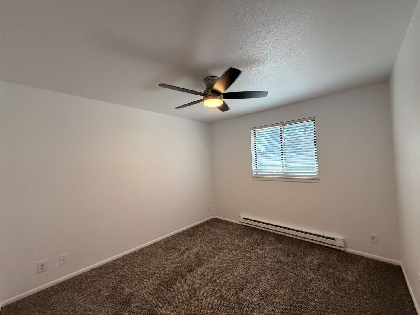 Fruitland Apartment: 202-212 N Utah Ave