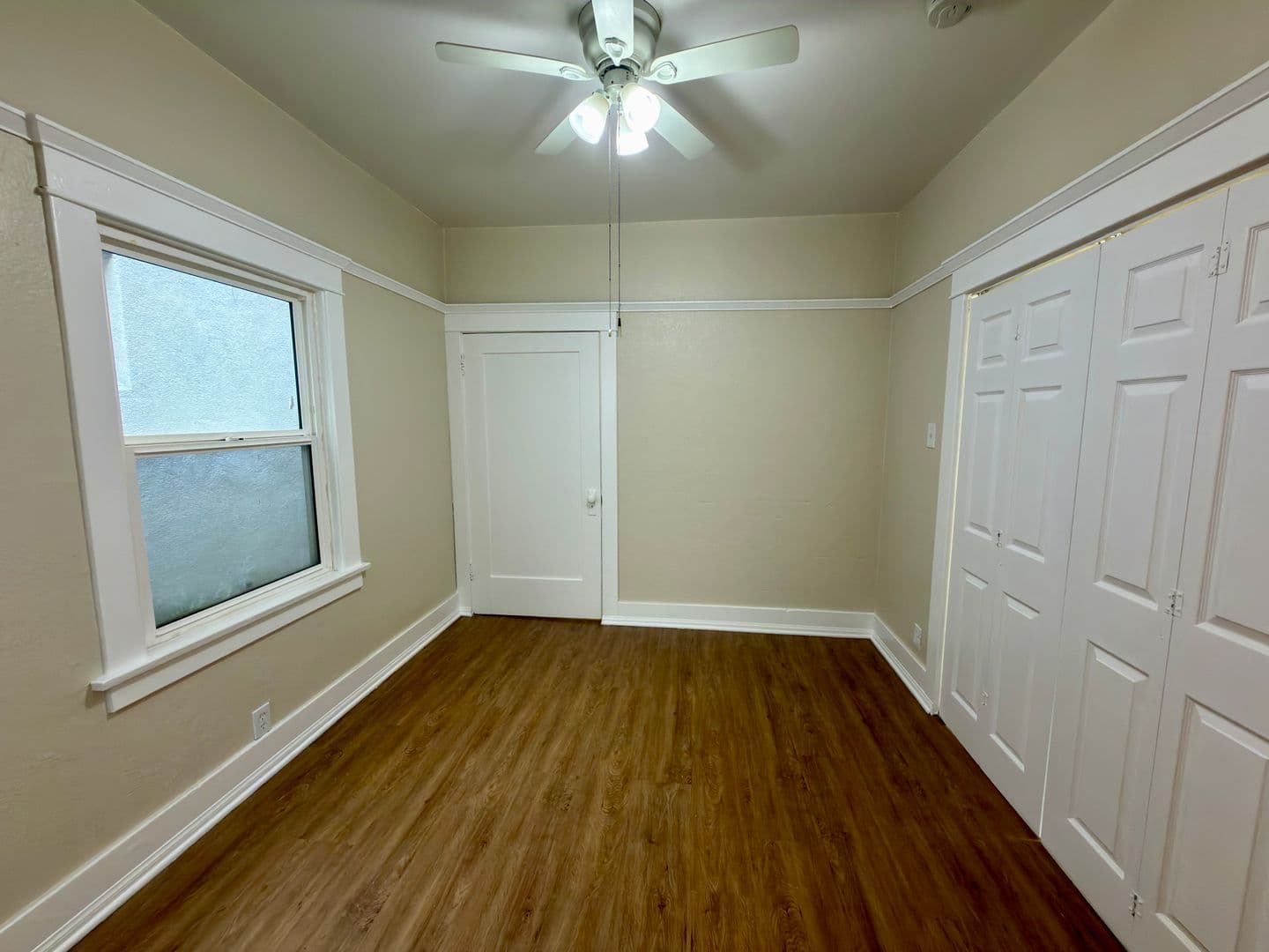 Long Beach Apartment: 225 Atlantic Ave