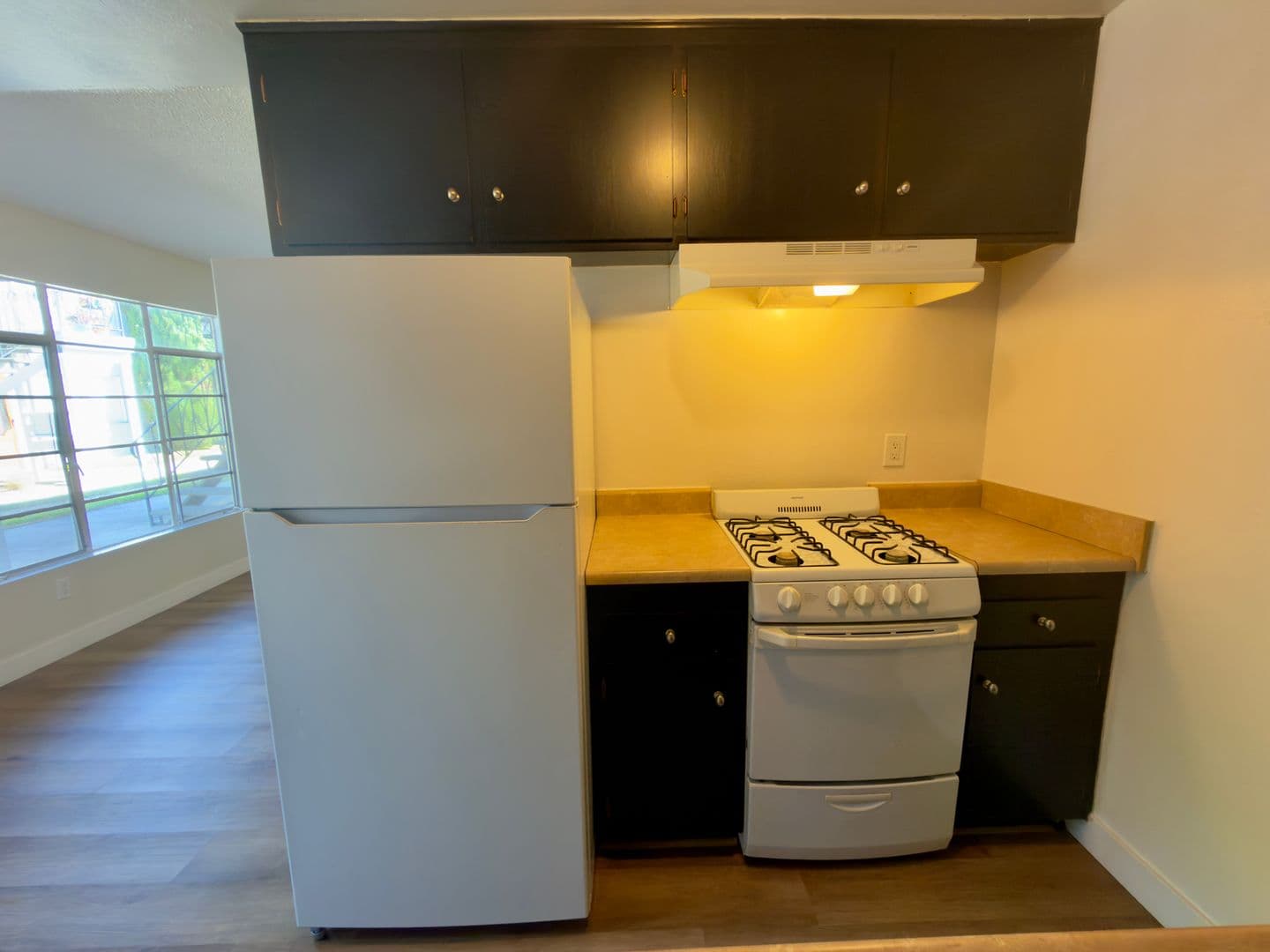Los Alamitos Apartment: 10781-10791 Pine Street