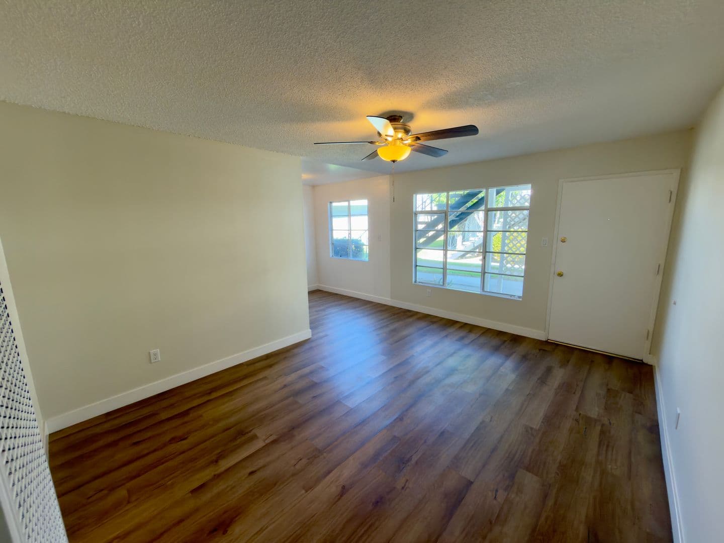 Los Alamitos Apartment: 10781-10791 Pine Street