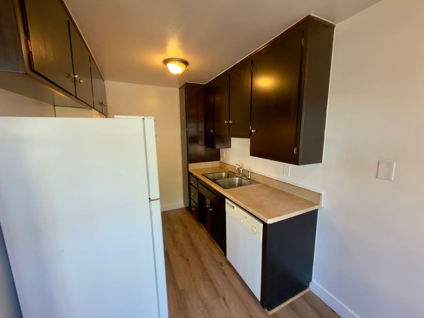 Los Alamitos Apartment: 10781-10791 Pine Street