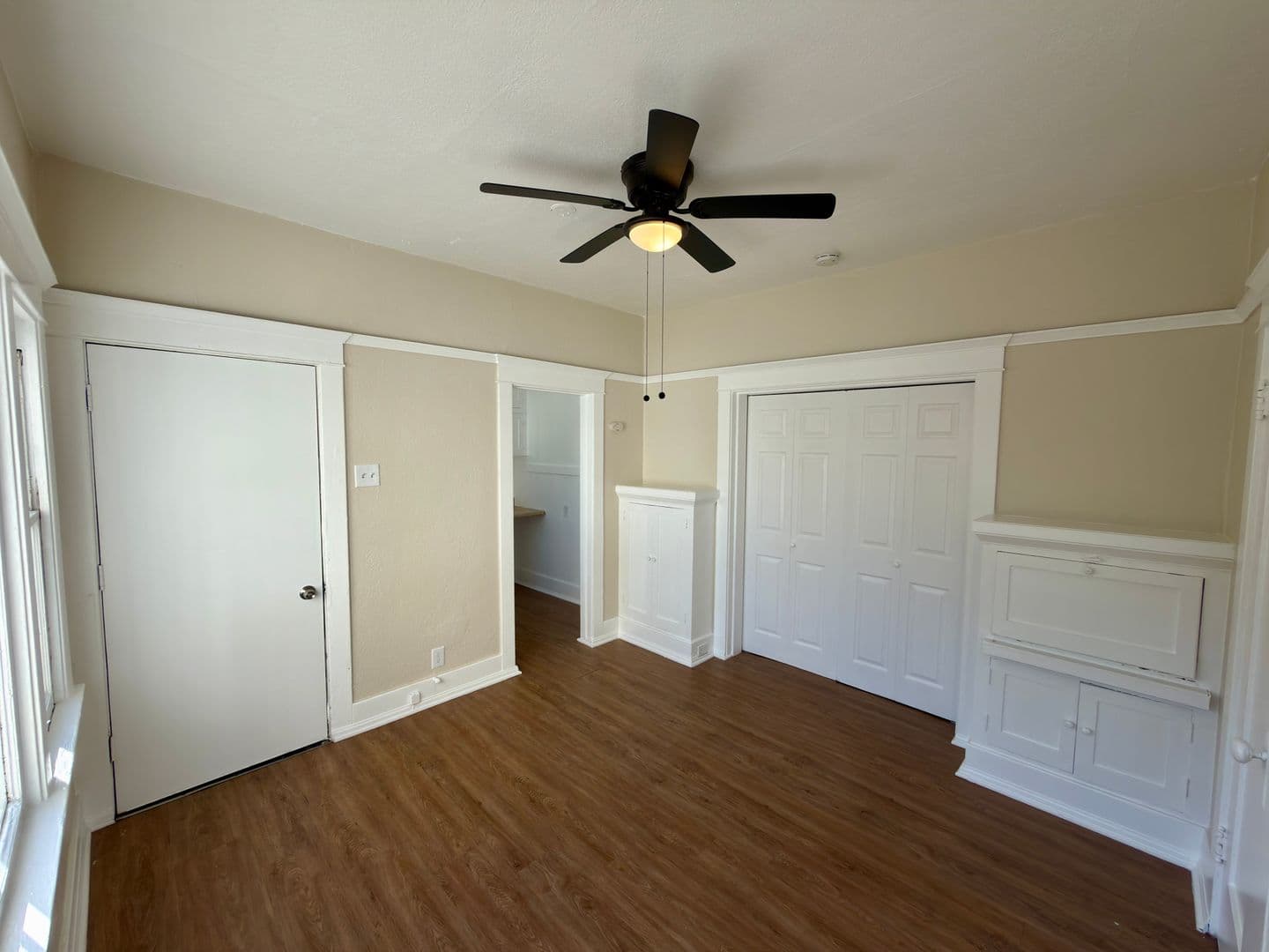 Long Beach Apartment: 225 Atlantic Ave