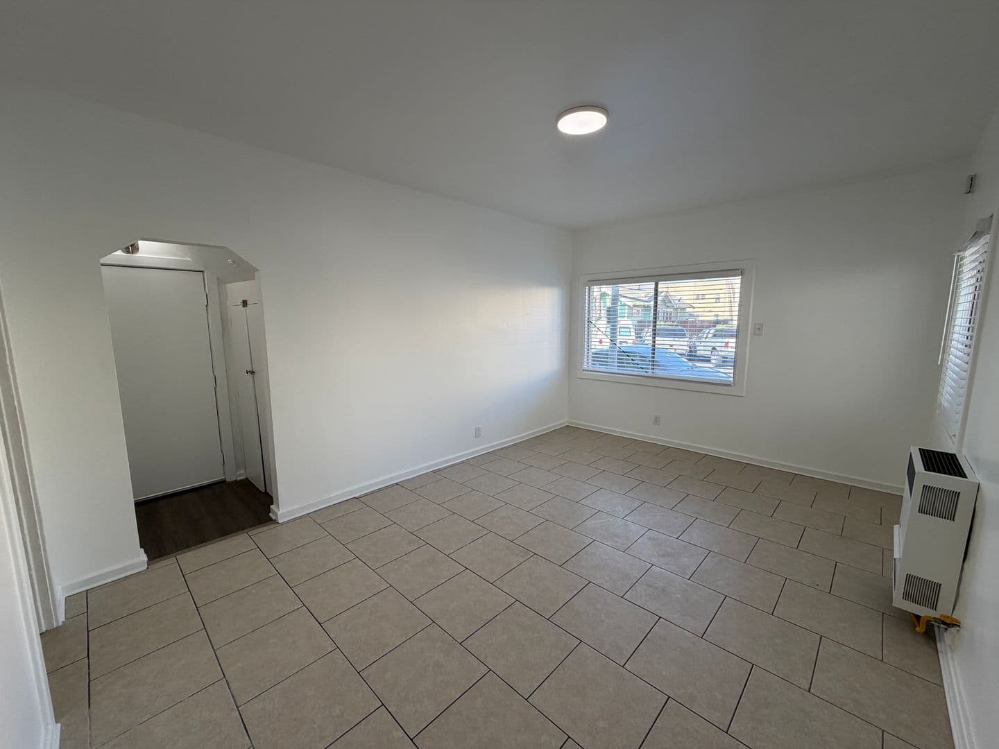 Long Beach Apartment: 636 Lime Avenue