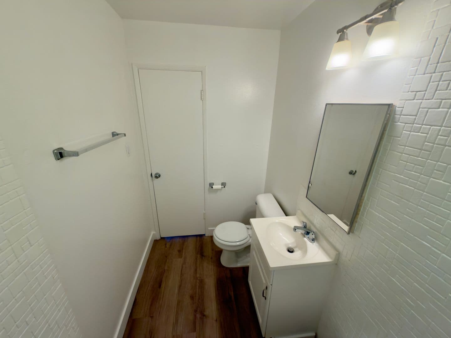 Los Alamitos Apartment: 10781-10791 Pine Street