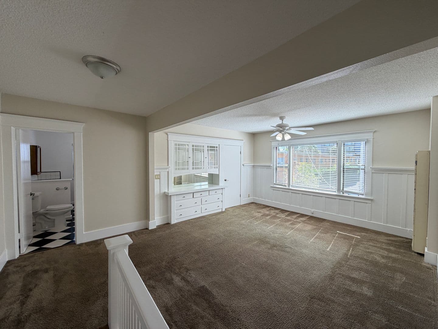 Long Beach Apartment: 626-632 1/2 Linden Ave