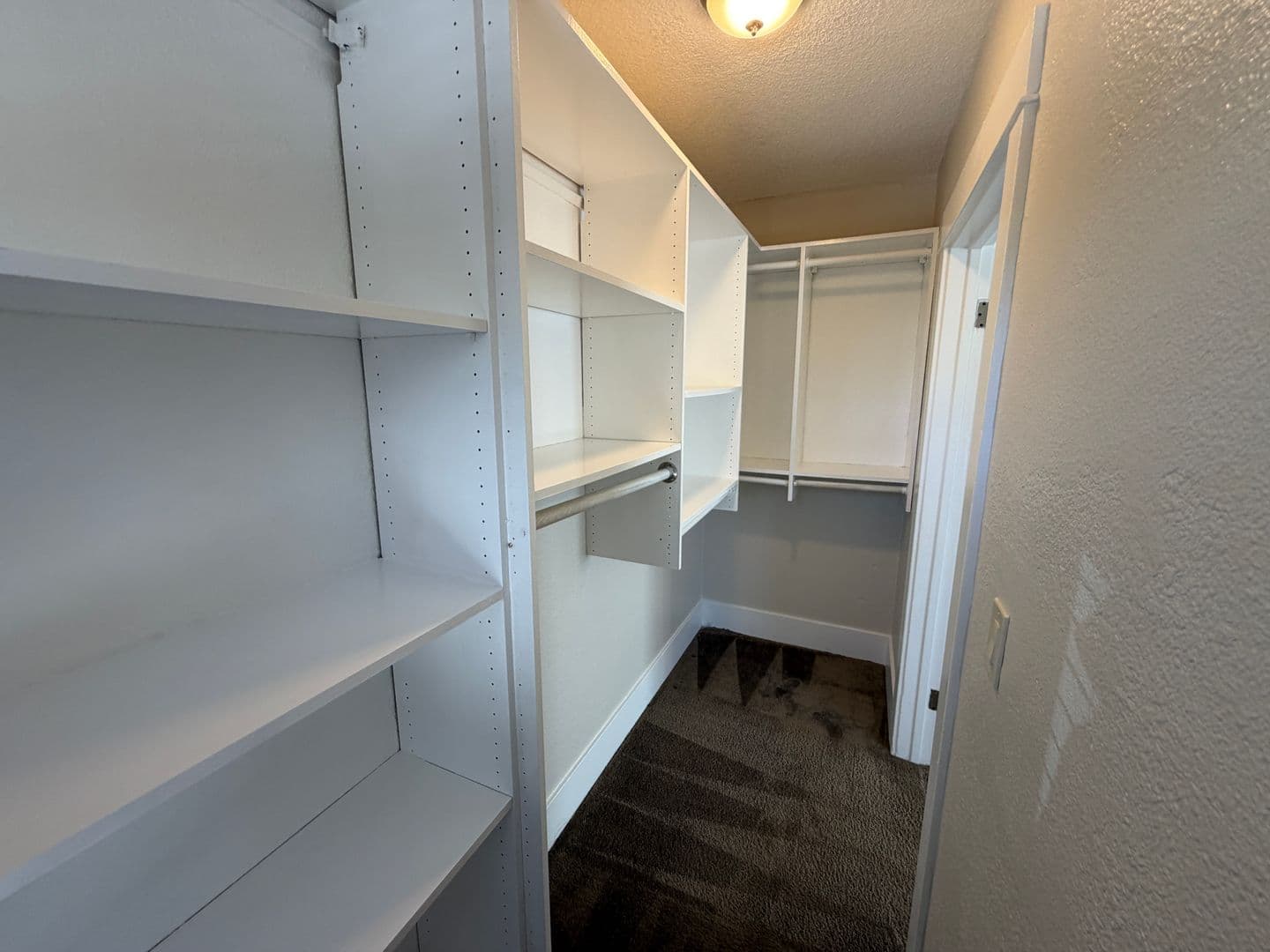 Long Beach Apartment: 626-632 1/2 Linden Ave