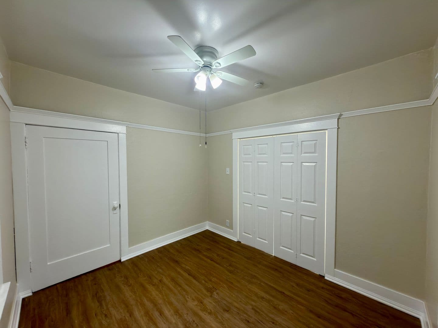 Long Beach Apartment: 225 Atlantic Ave