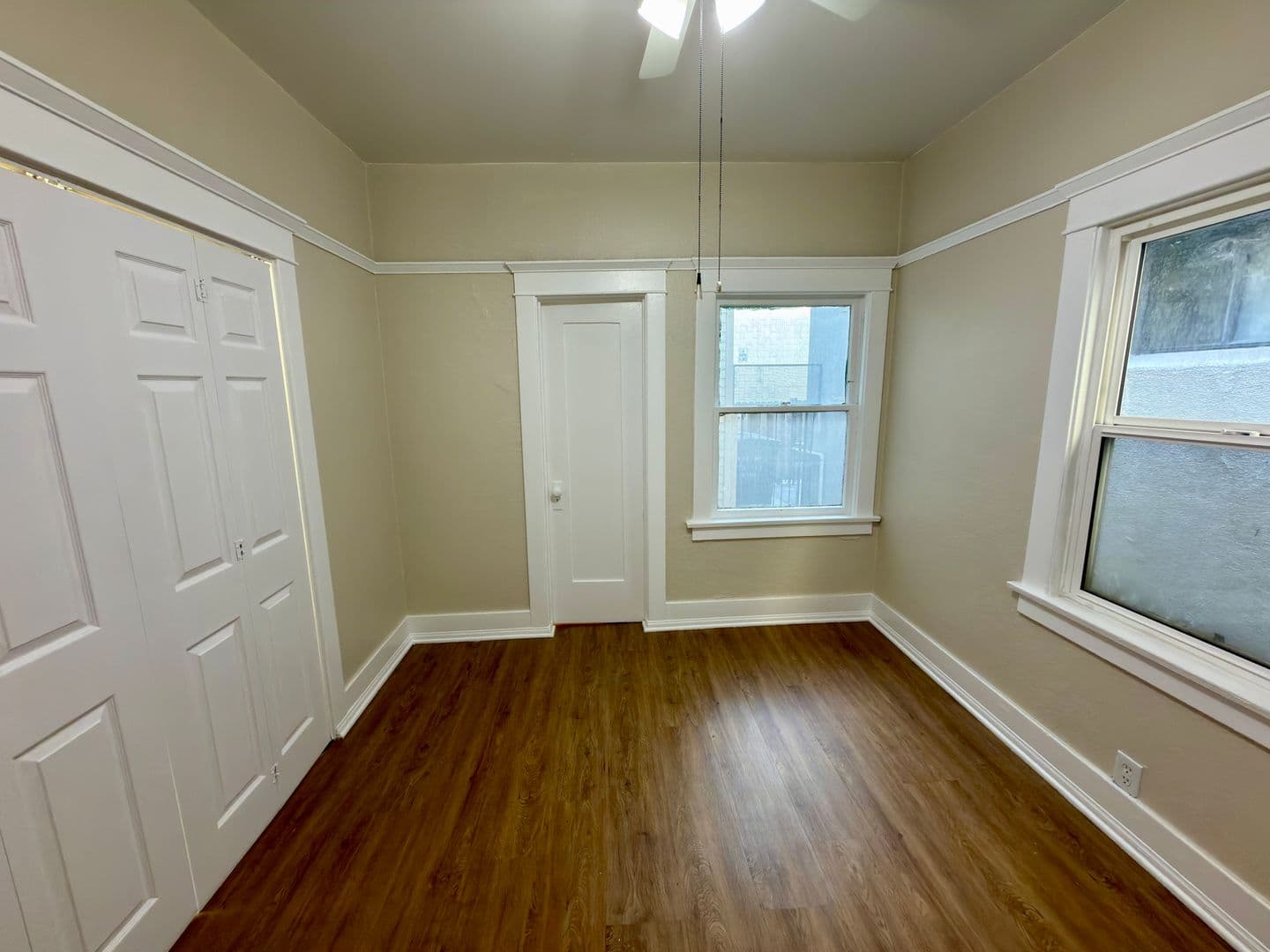 Long Beach Apartment: 225 Atlantic Ave
