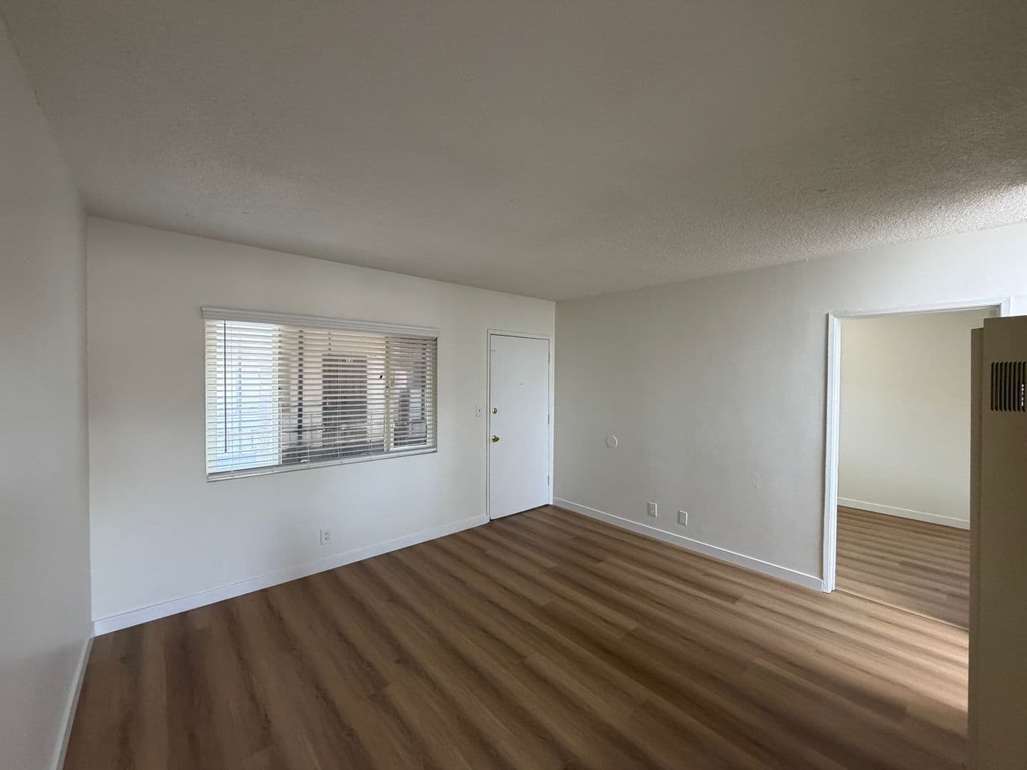 Long Beach Apartment: 241 E. South Street