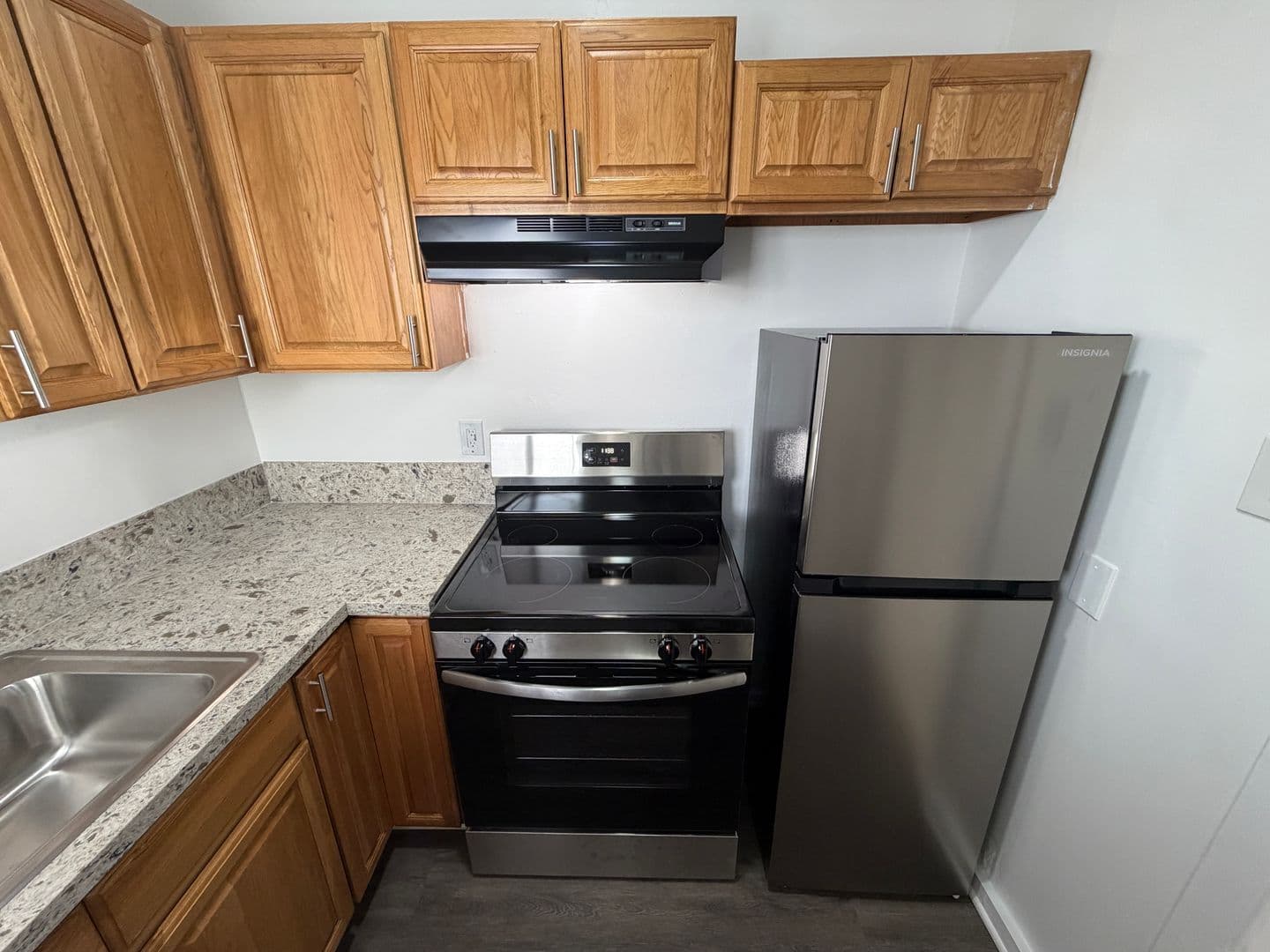 Long Beach Apartment: 636 Lime Avenue