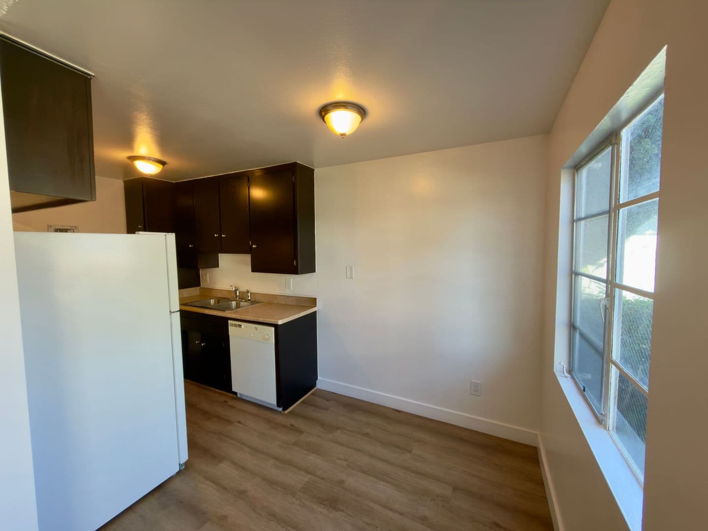 Los Alamitos Apartment: 10781-10791 Pine Street