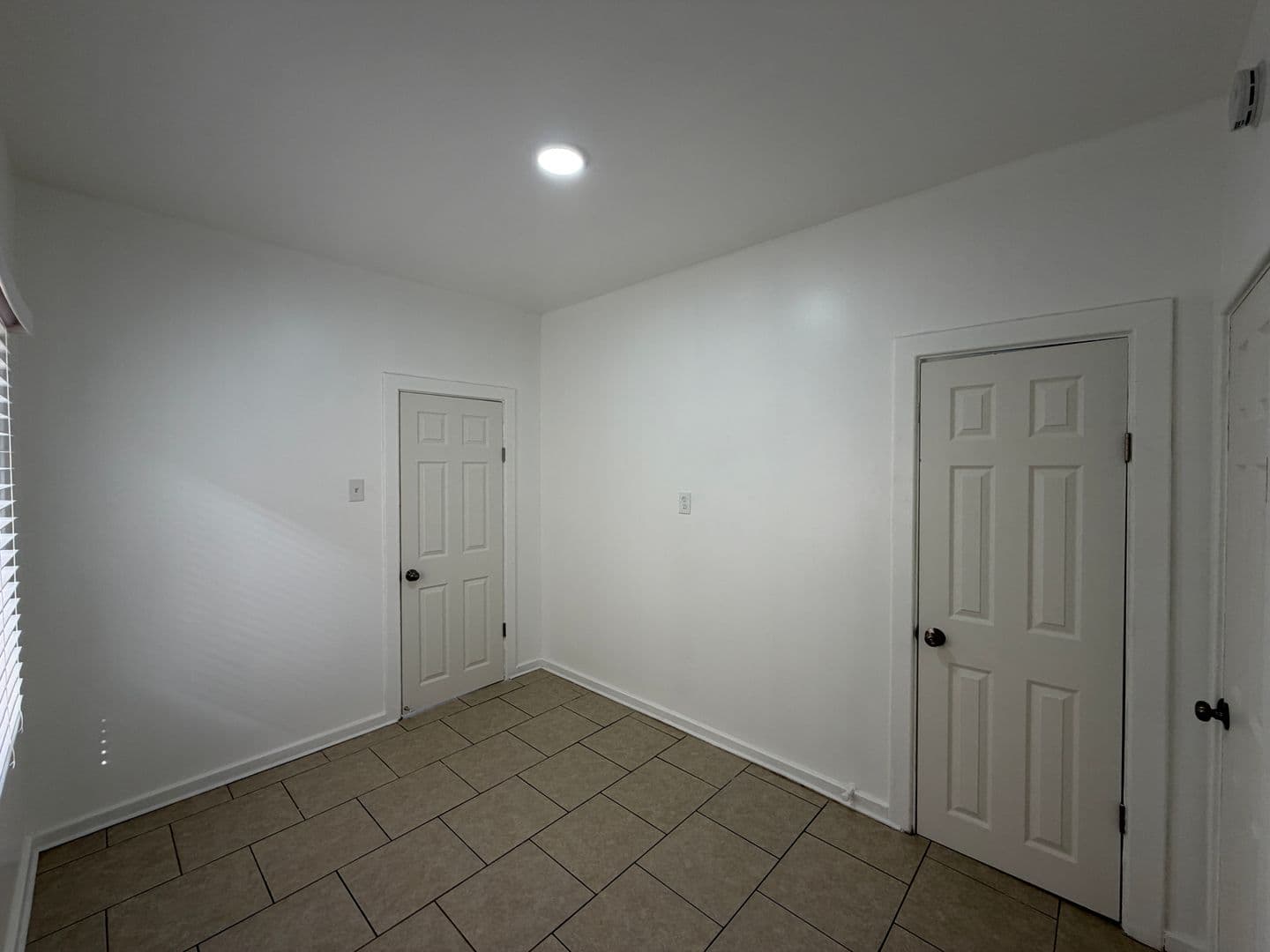 Long Beach Apartment: 636 Lime Avenue