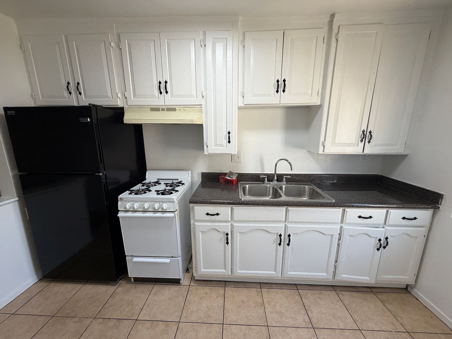 Long Beach Apartment: 241 E. South Street