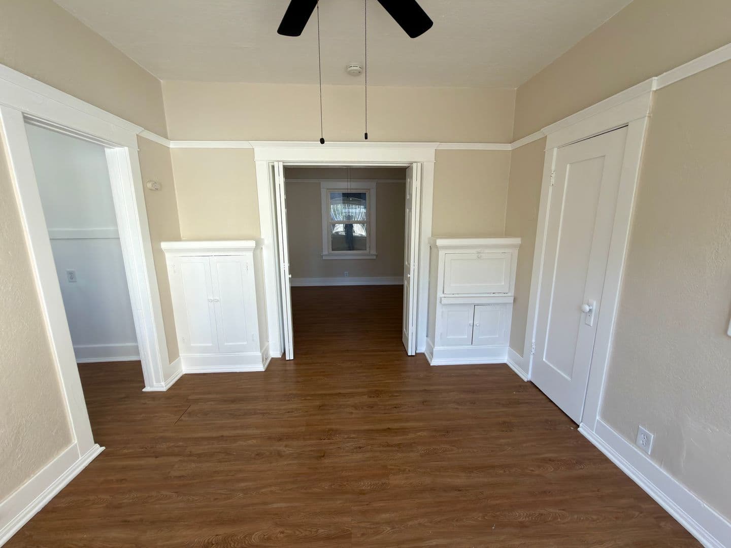 Long Beach Apartment: 225 Atlantic Ave
