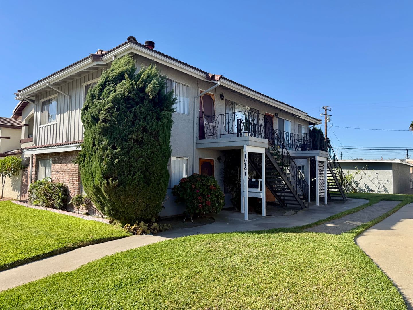 Los Alamitos Apartment: 10781-10791 Pine Street