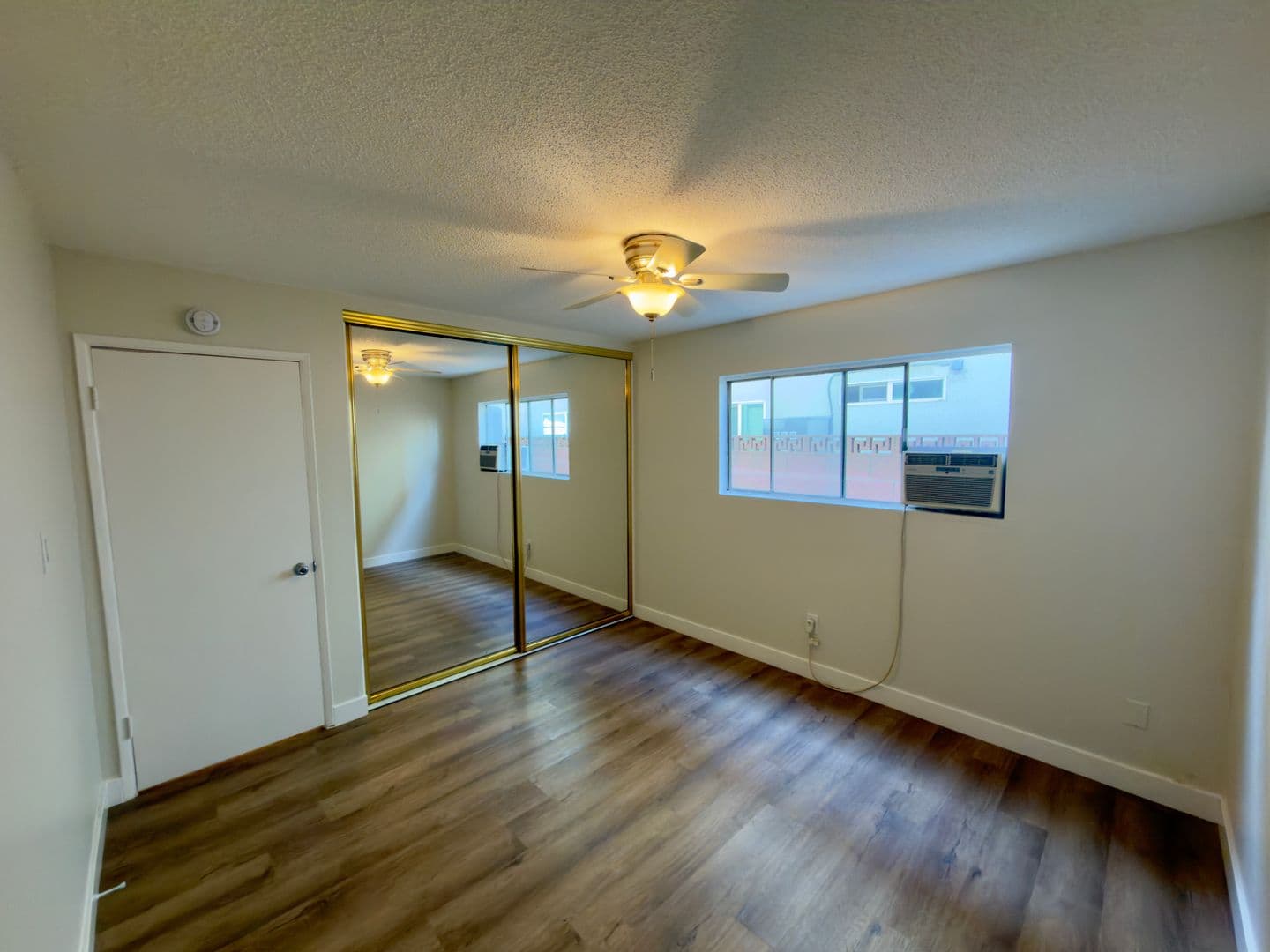 Los Alamitos Apartment: 10781-10791 Pine Street