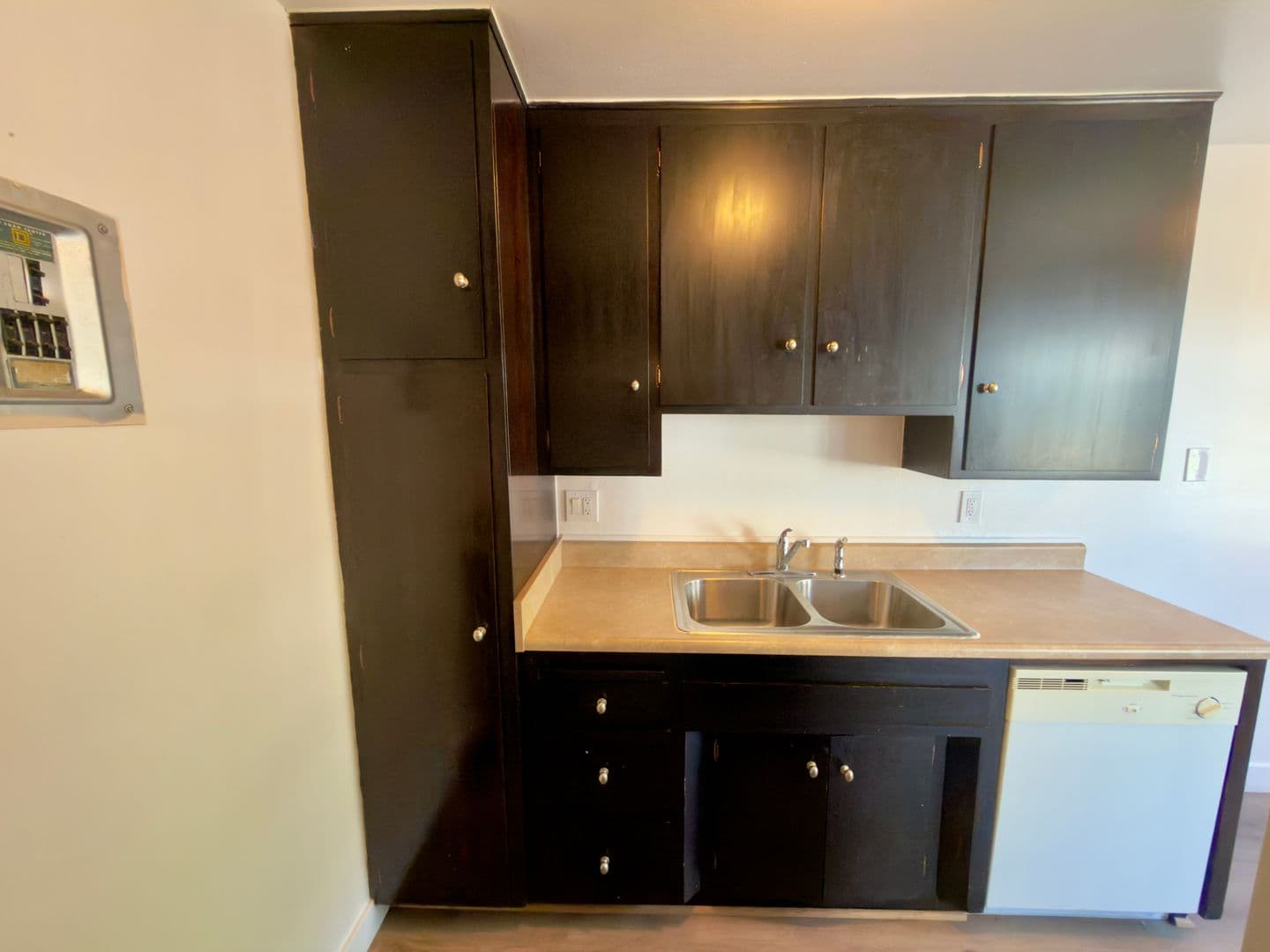 Los Alamitos Apartment: 10781-10791 Pine Street