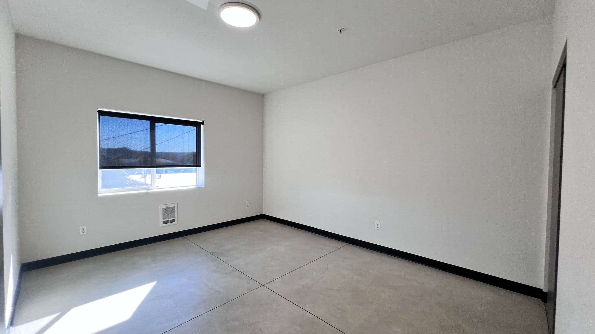 Spokane Apartment: 1405 N. Wall Street