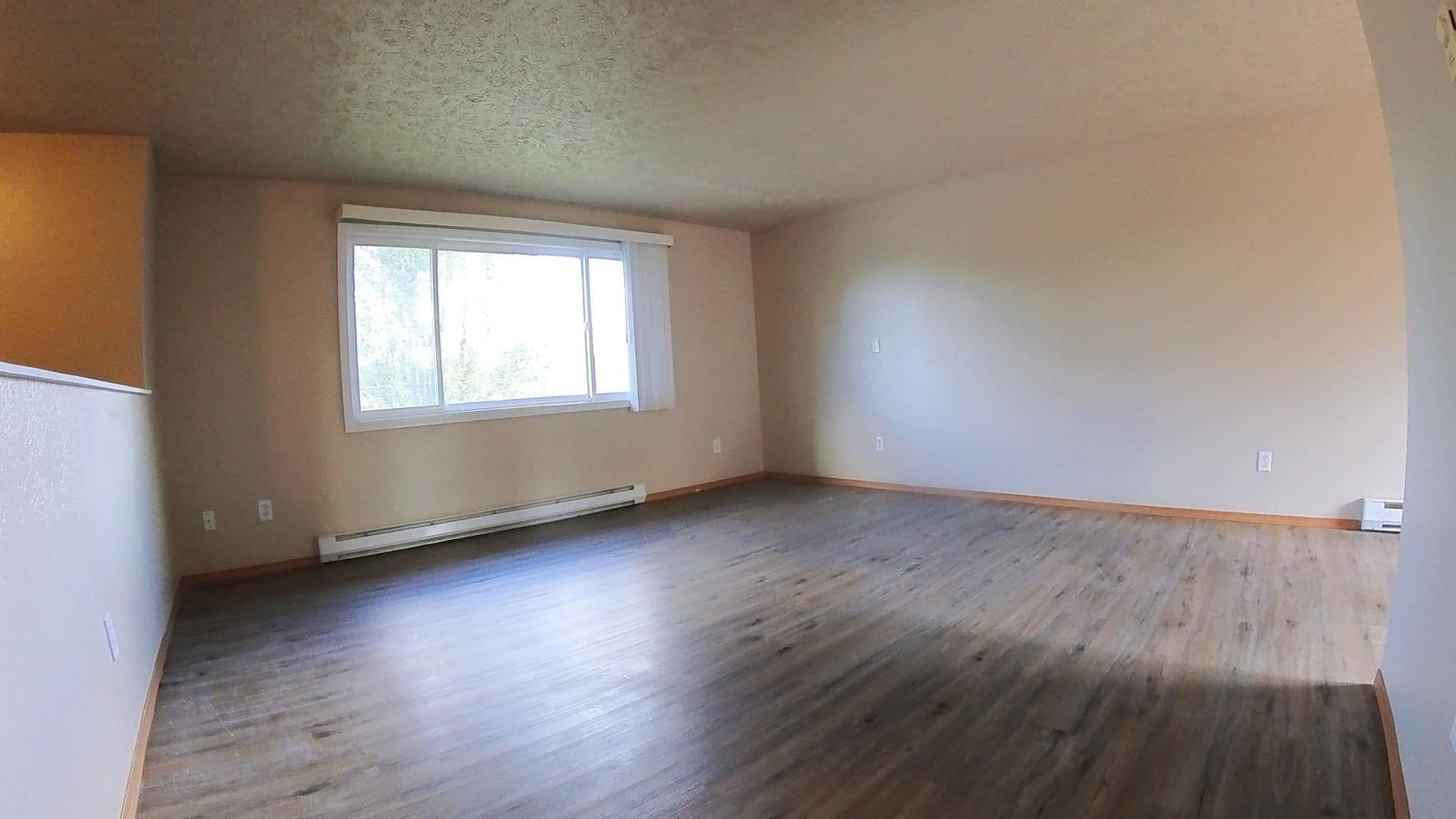 Spokane Valley Apartment: 10818 E. Nora Ave